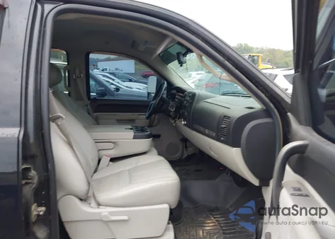 2011 Chevrolet Silverado 1500 Lt z USA, uszkodzony, nr VIN 3GCPKSE32BG308728